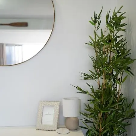 Burleigh Point Beach Vibes Stylish And Modern Gold Coast Exterior photo